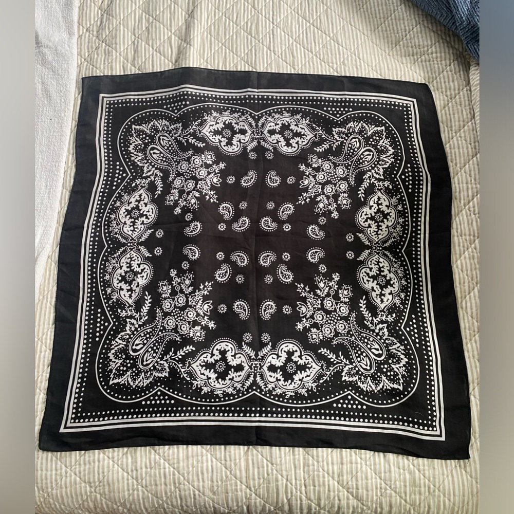Black bandana